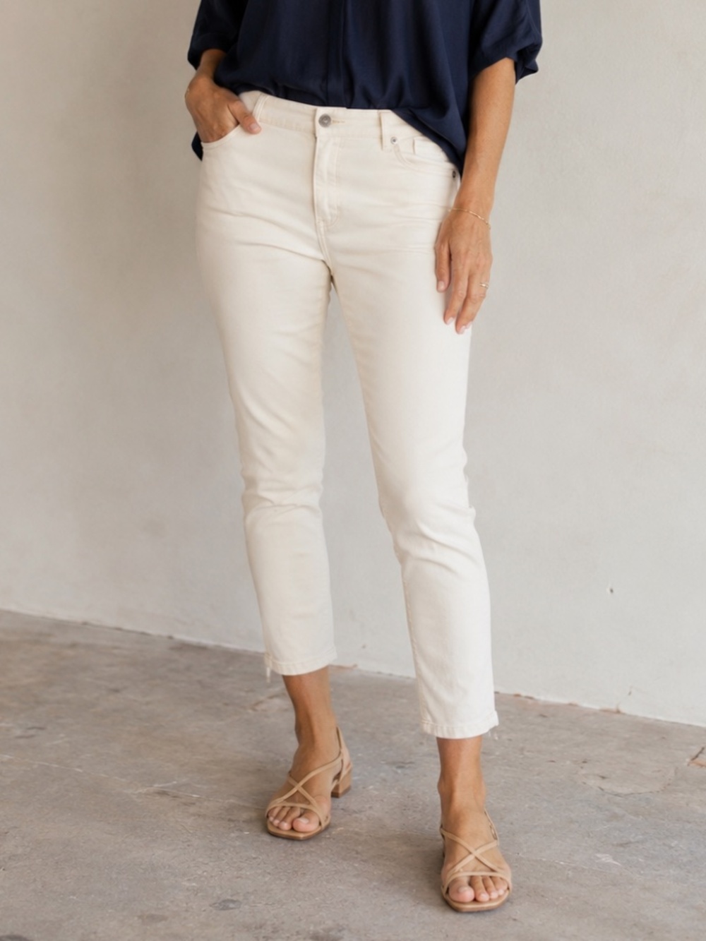 J.McLaughlin Cream Stretch Jeans Size 8 Classic Summer Denim